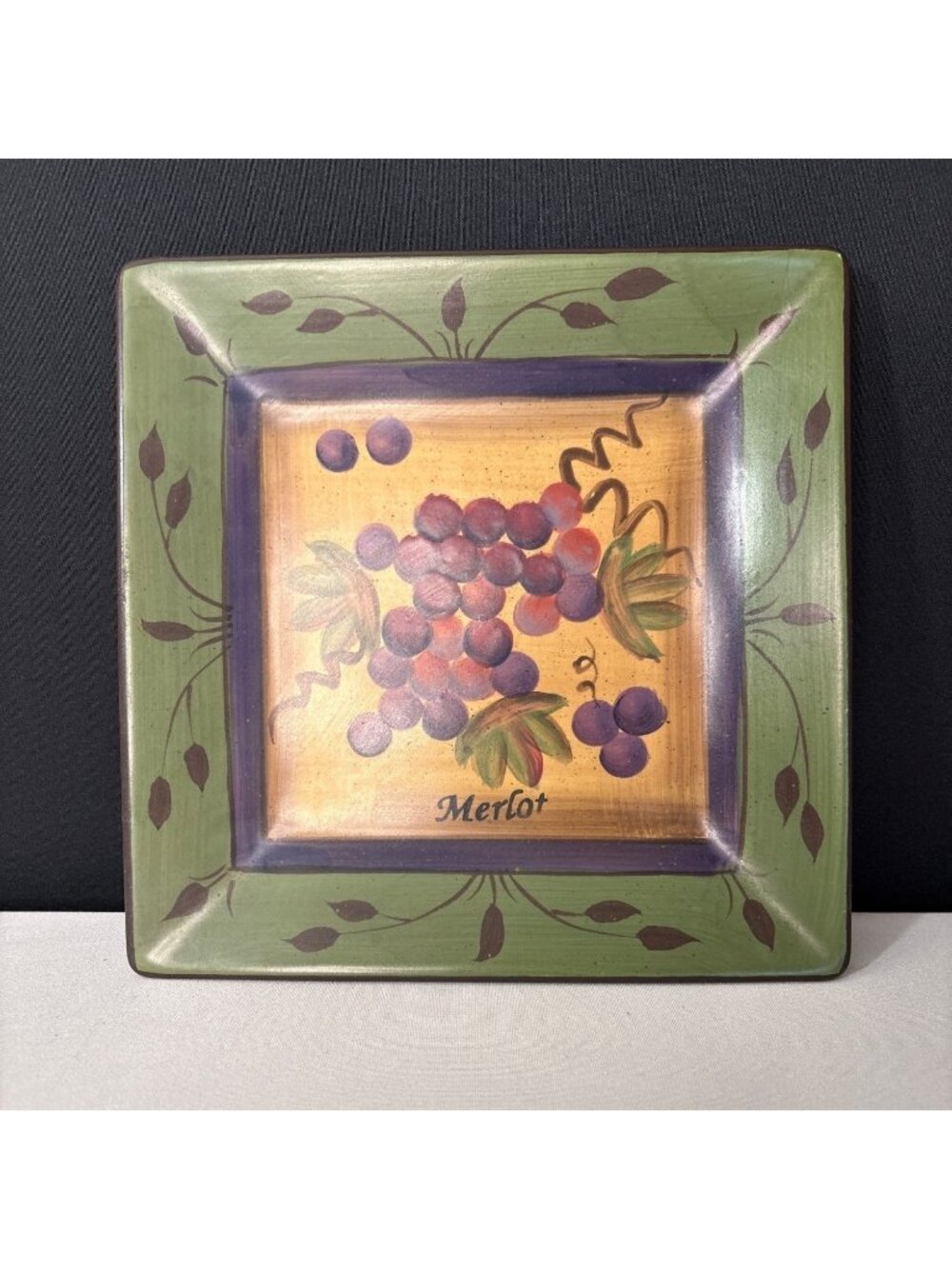 Merlot Julie Ueland Wine Vineyard Grapevine Grape Square Ceramic Enesco Plate